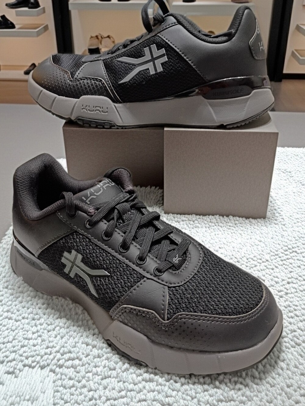 Kuru Cloud Quantum 2 Women's Sz 8 M Orthopedic Pickleball Walking Shoes $169